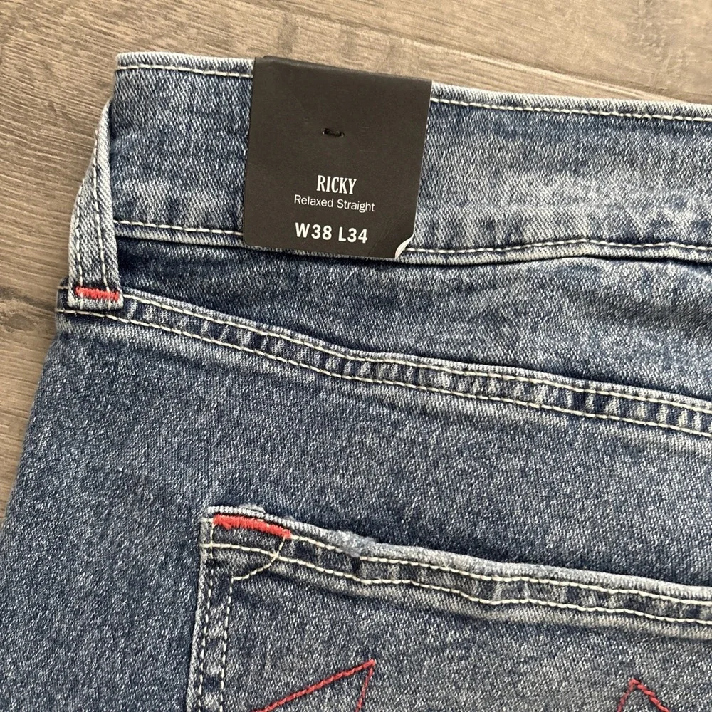 True Religion Ricky Relaxed Straight Jeans Mens 38 L34 Designer Denim NWOT